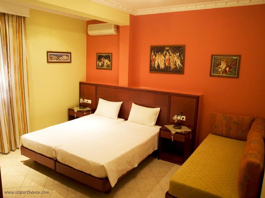 Hotel Parthenon Chora de Ios Habitación foto