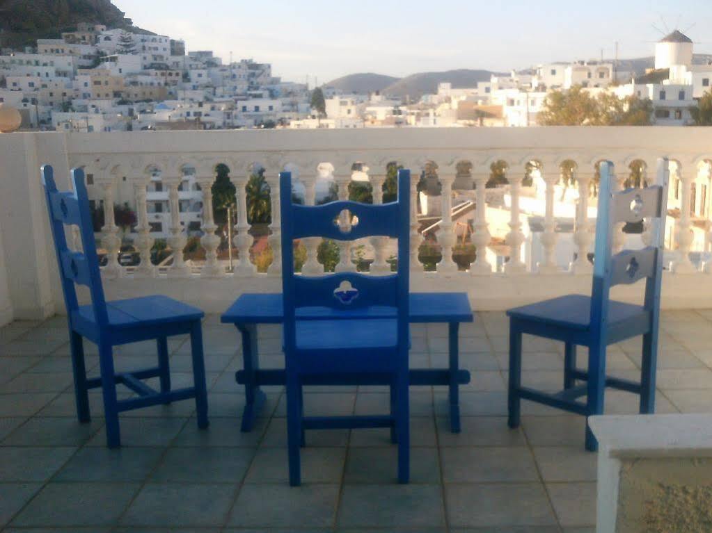 Hotel Parthenon Chora de Ios Exterior foto